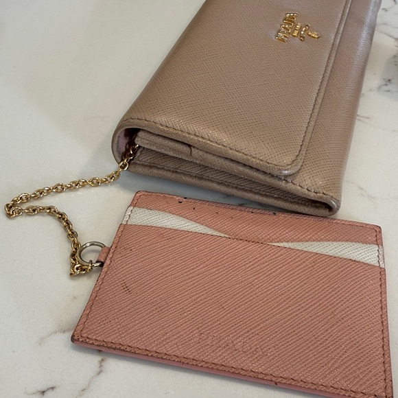 Prada Saffiano leather wallet - Picture 5 of 13